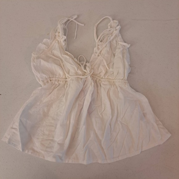 wild fable Tops - Wild Fable Cami Top Womens XXS White New Peplum Ruffle Tie Straps 1139-200-CB5